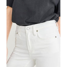 Load image into Gallery viewer, J.Crew 9&quot; Toothpick Skinny Jeans White Denim Mid-Rise BQ310 Women Size 27 NWT
