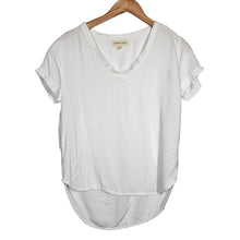 Load image into Gallery viewer, Cloth &amp; Stone White V-Neck High Low T-shirt Blouse Women&#39;s Small
