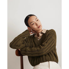 Load image into Gallery viewer, Madewell Cable-Knit Cropped V-Neck Long Sleeve Sweater Green Women Size XXS
