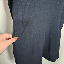 Load image into Gallery viewer, Astr The Label Crepe V-Neck Shift Dress Short Sleeve Black Women&#39;s Medium
